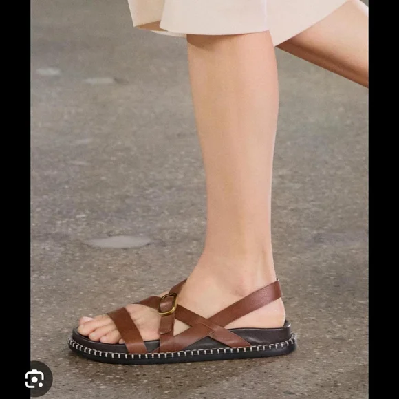 ZARA FLAT LEATHER SANDALS WITH CRISS-CROSS STRAPS - BRAND NEW WITH TAG- SIZE 8 o - Picture 4 of 8